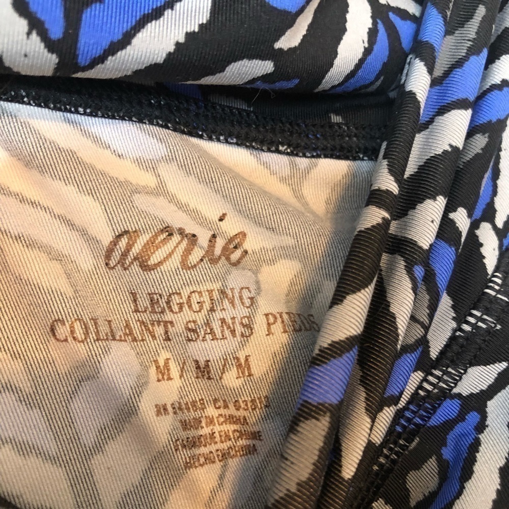 3/$25 🙌🏼 Aerie Ikat Diamond Pattern Leggings Medium - Picture 5 of 6